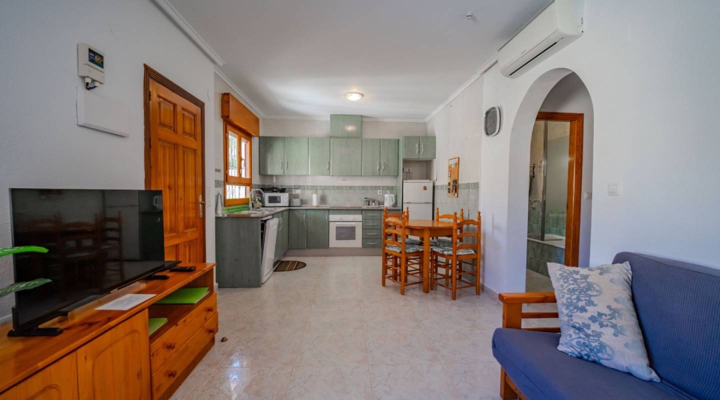 Resale - Villa  - Ciudad Quesada