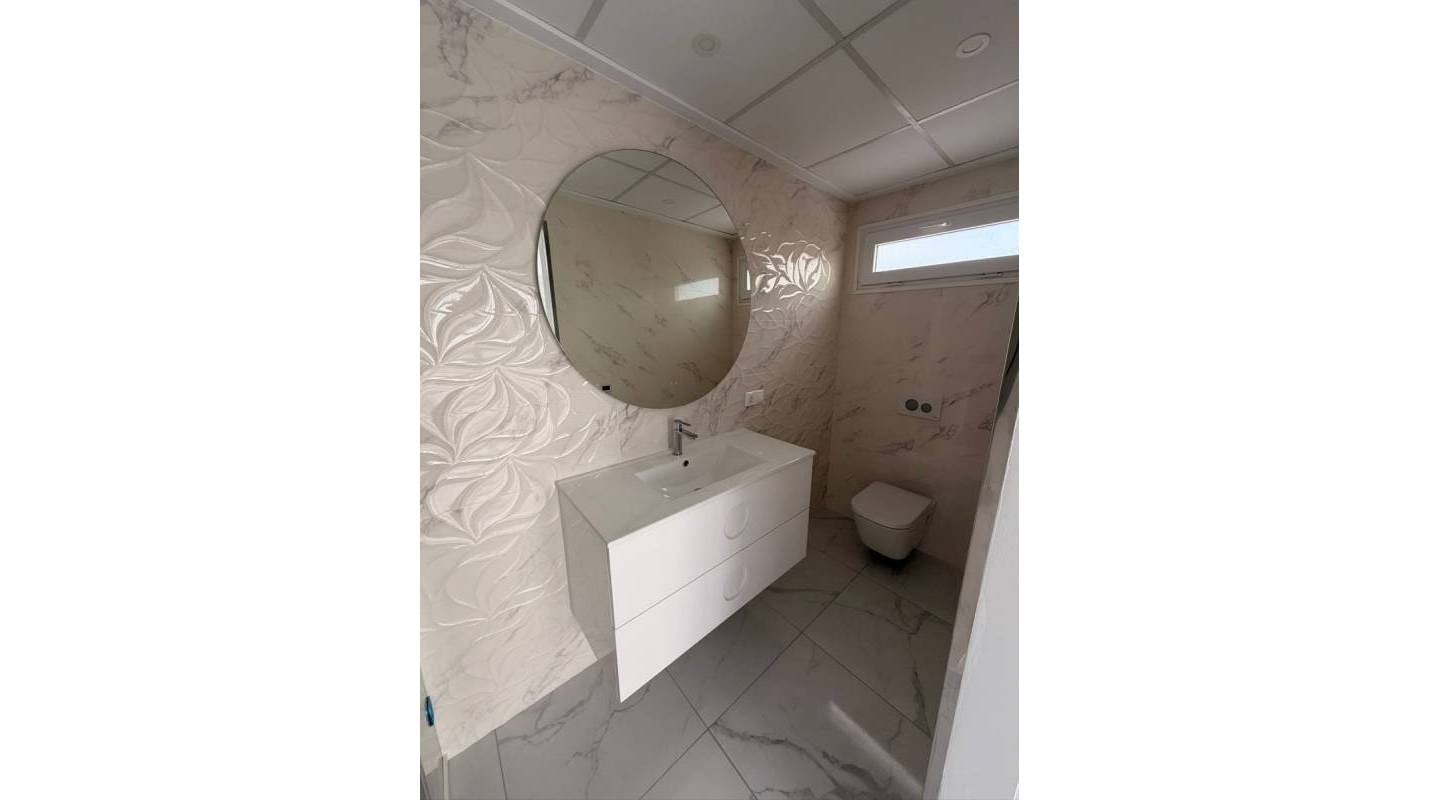 Resale - Villa  - Torrevieja - La Siesta