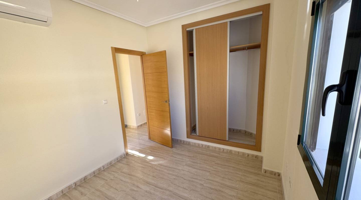 Resale - Villa  - Ciudad Quesada