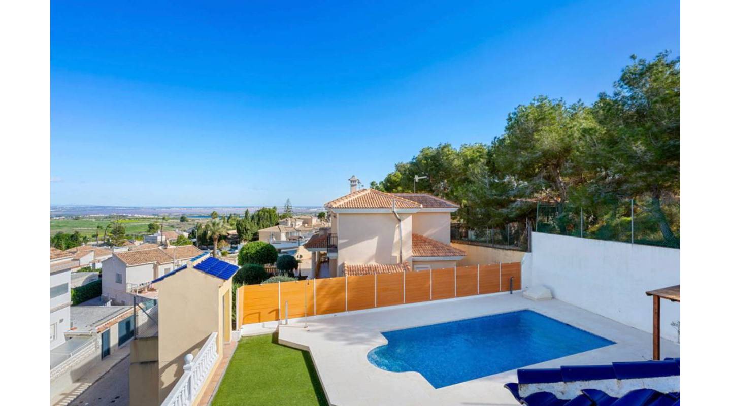 Venta - Chalet - San Miguel de Salinas