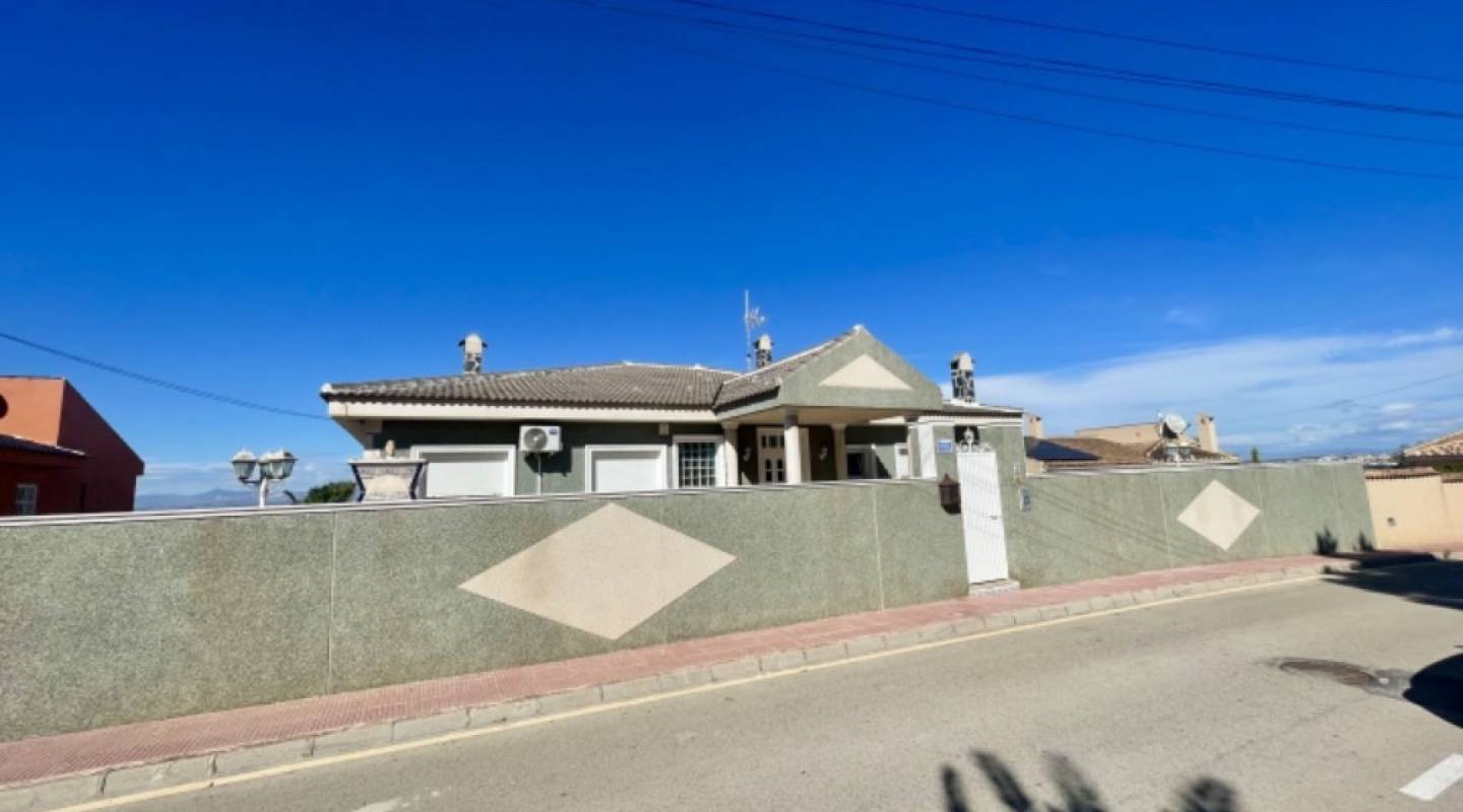 Venta - Chalet - Ciudad Quesada