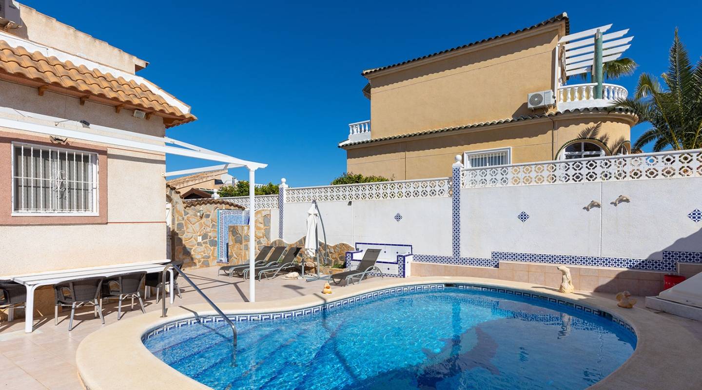 Resale - Villa  - Benijofar - Atalaya Park