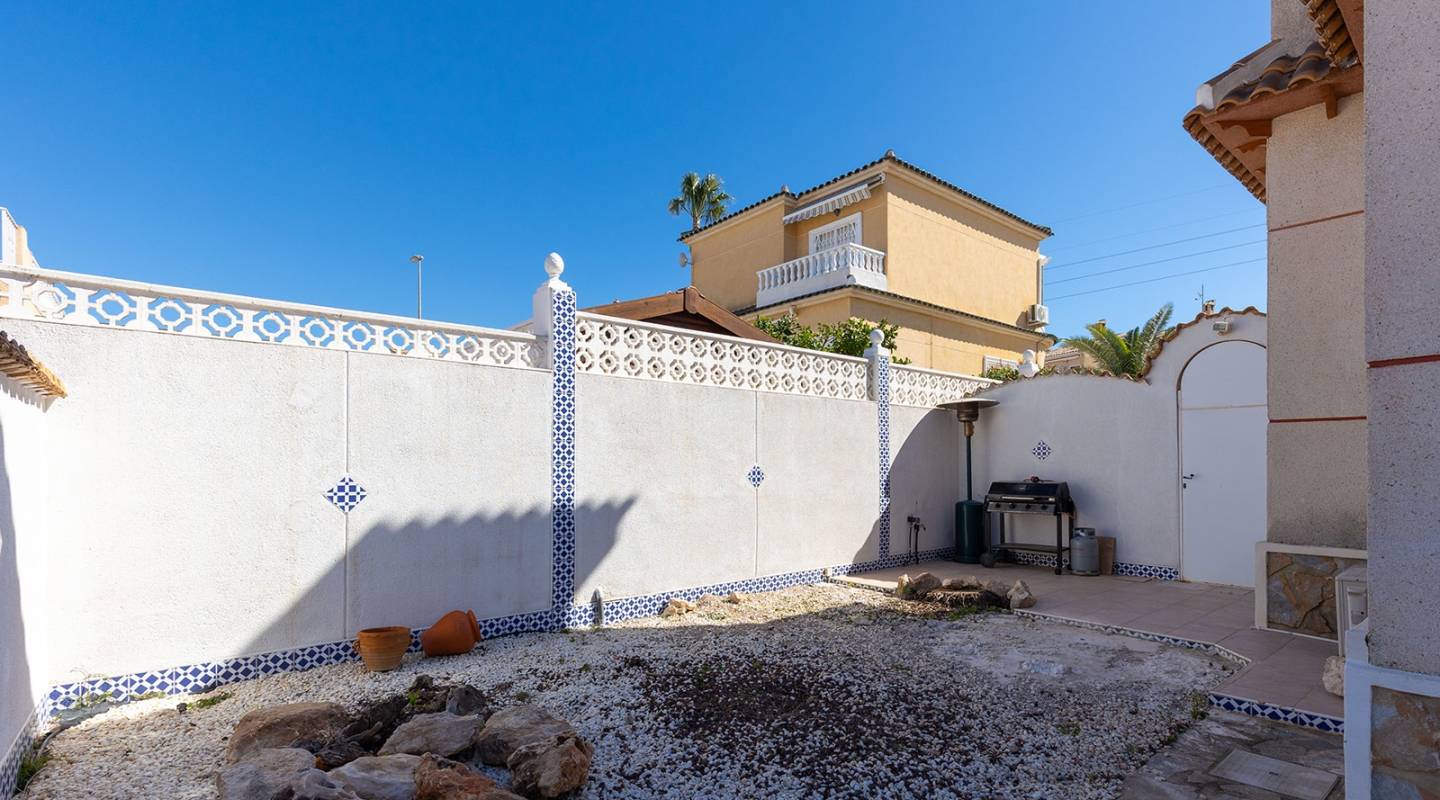 Resale - Villa  - Benijofar - Atalaya Park