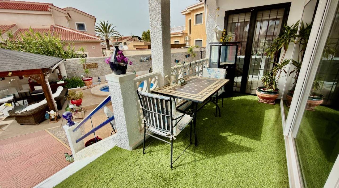 videresalg - Villa - Ciudad Quesada