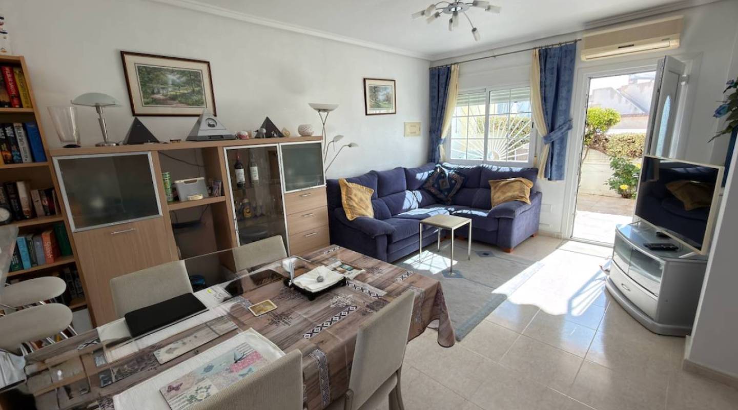 Resale - Townhouse - Ciudad Quesada