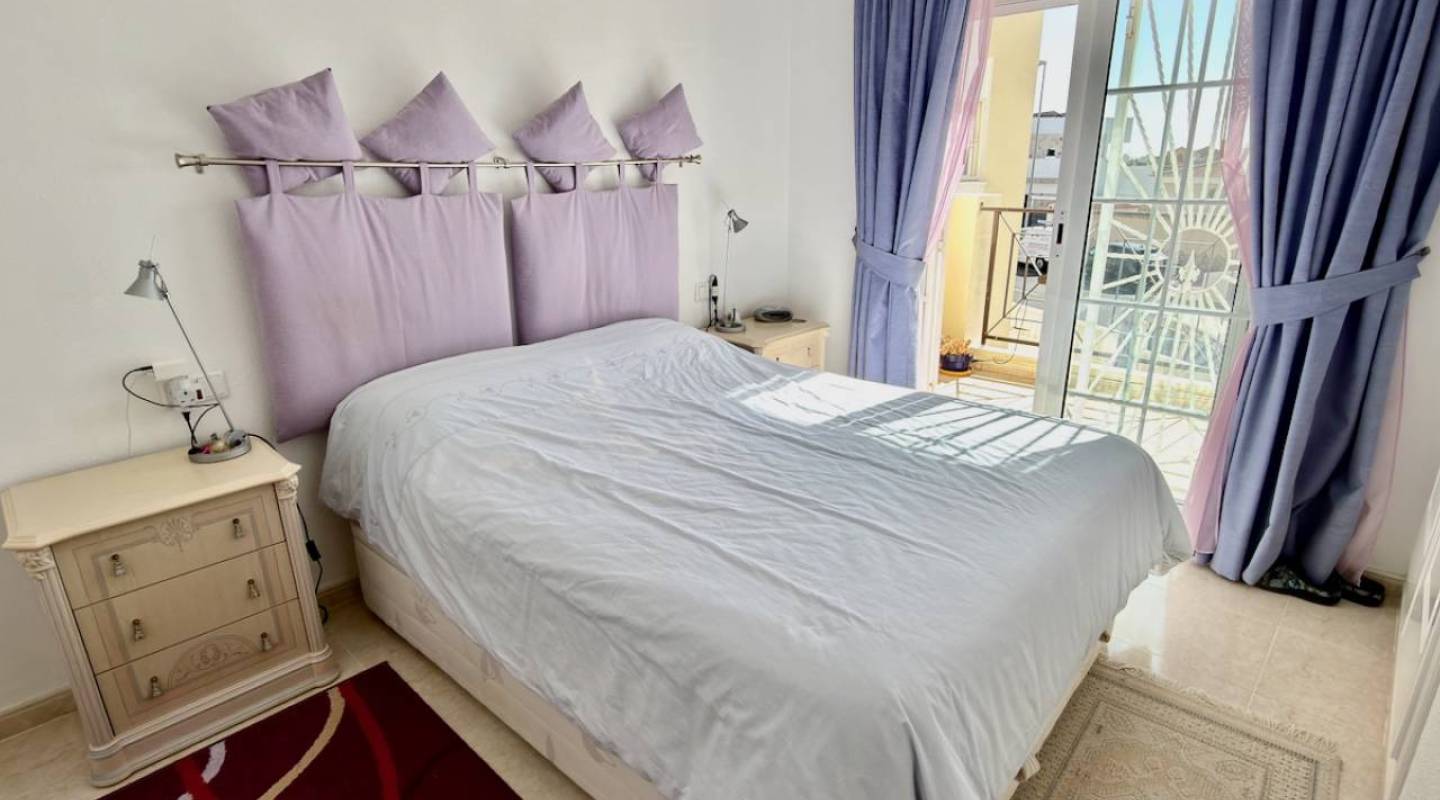 Resale - Townhouse - Ciudad Quesada