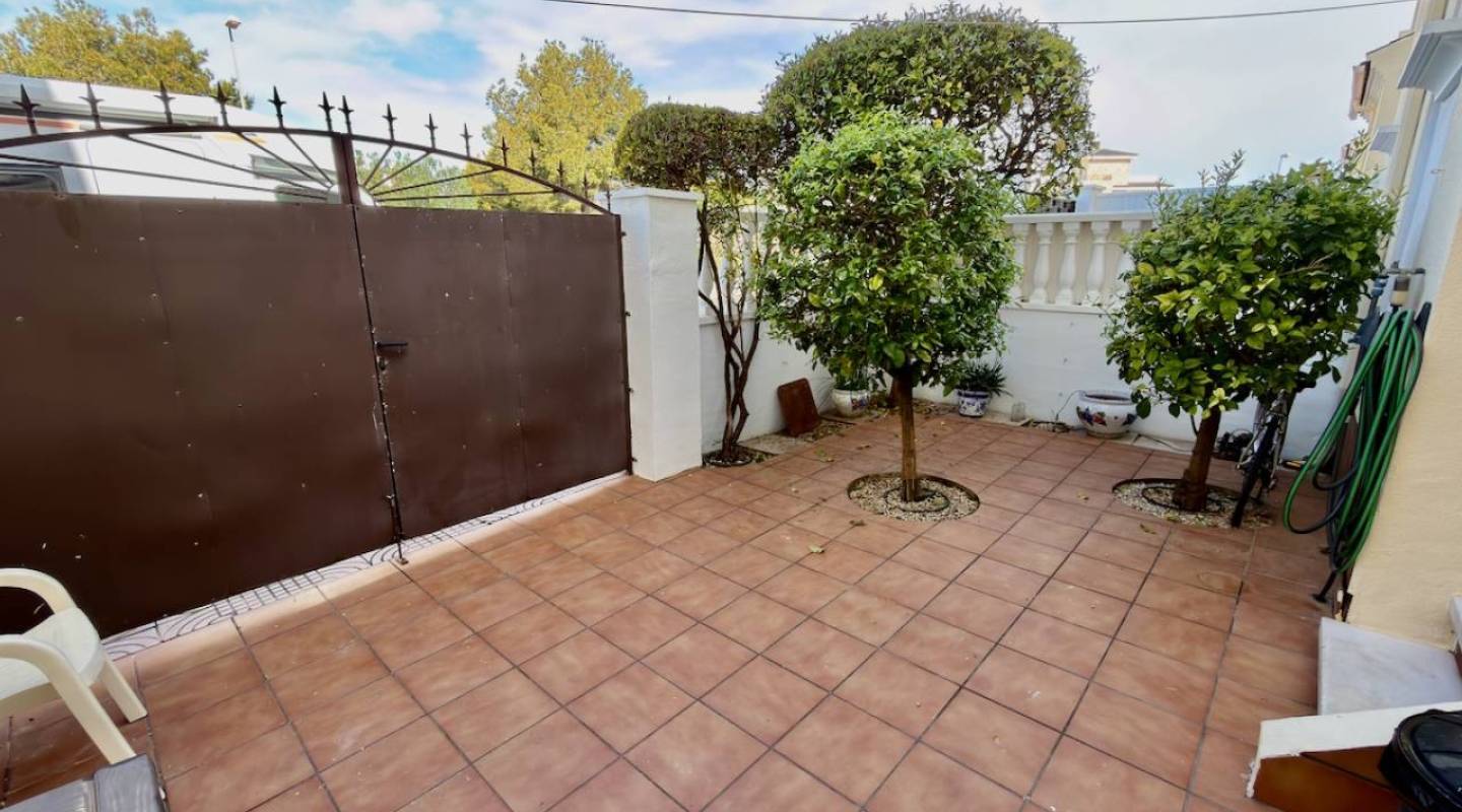 Resale - Townhouse - Ciudad Quesada