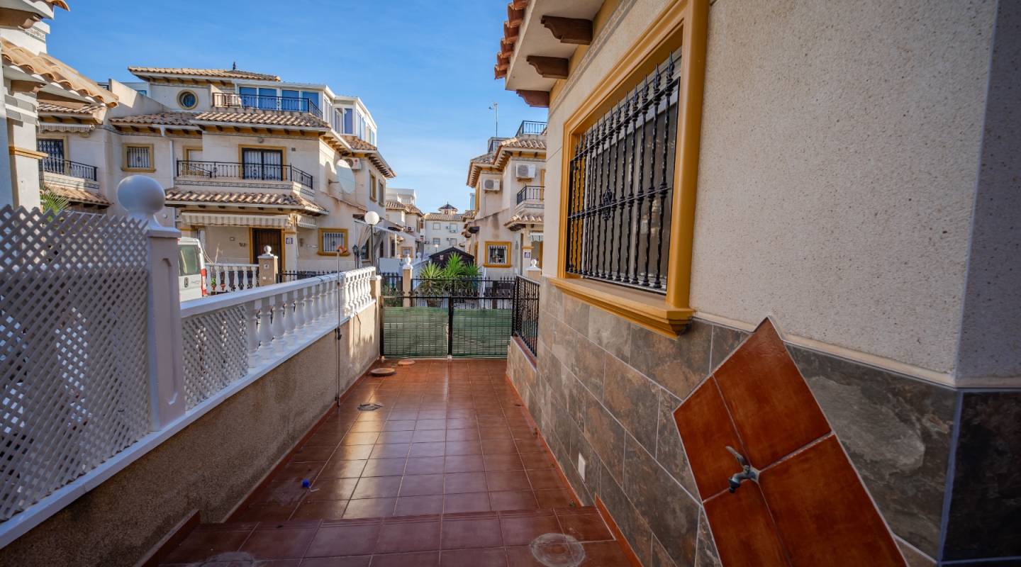 Wiederverkauf - Semi Detached - La Zenia