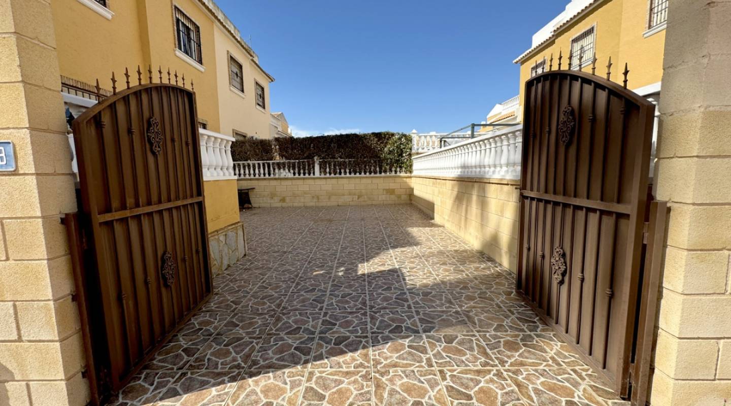 Återförsäljning - Semi Detached - Ciudad Quesada