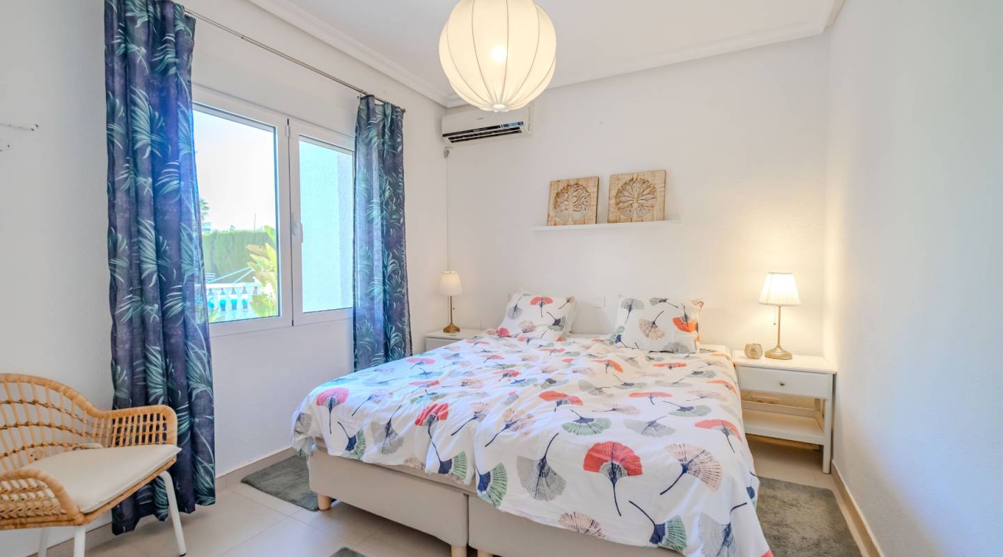 Venta - Chalet - Ciudad Quesada