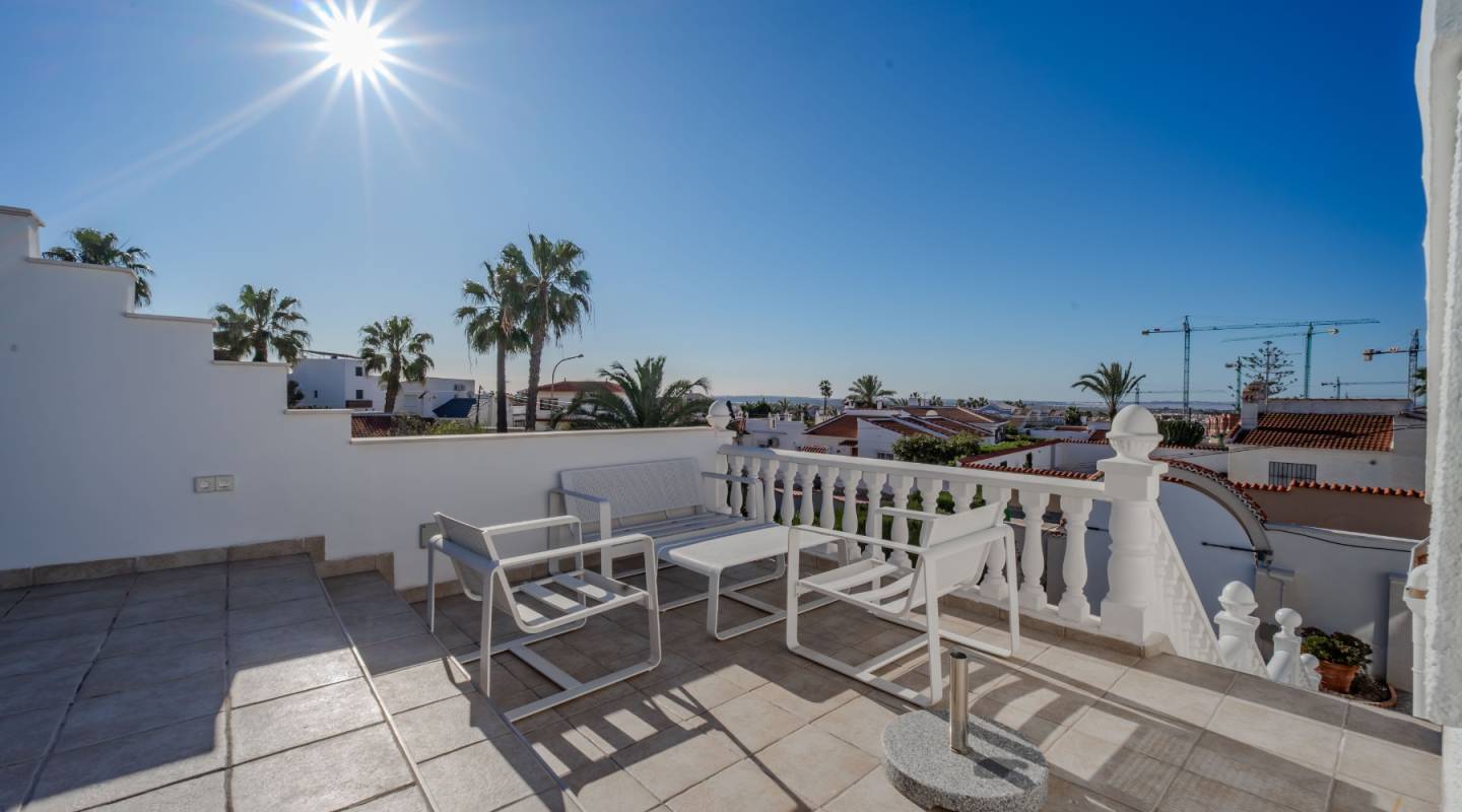 Venta - Chalet - Ciudad Quesada