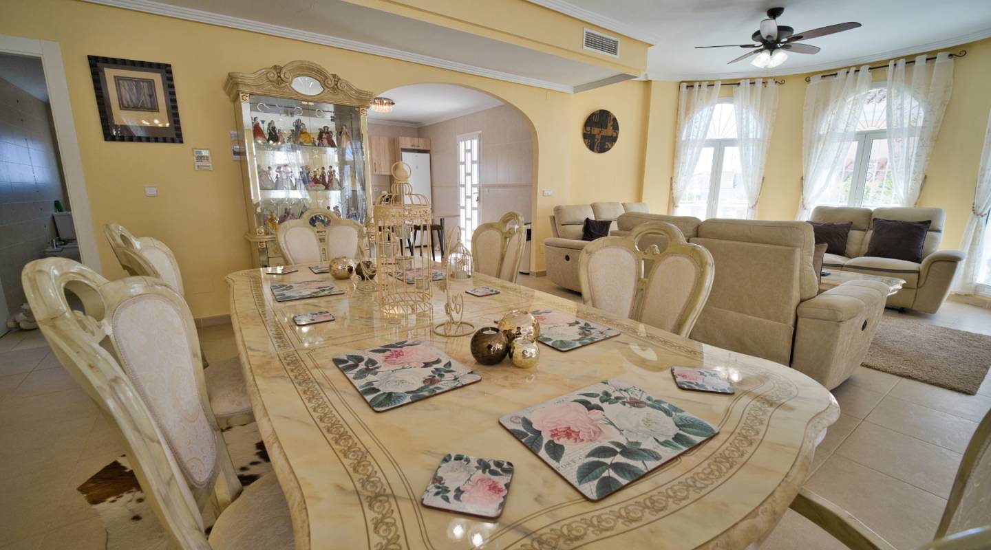 Resale - Villa  - Ciudad Quesada