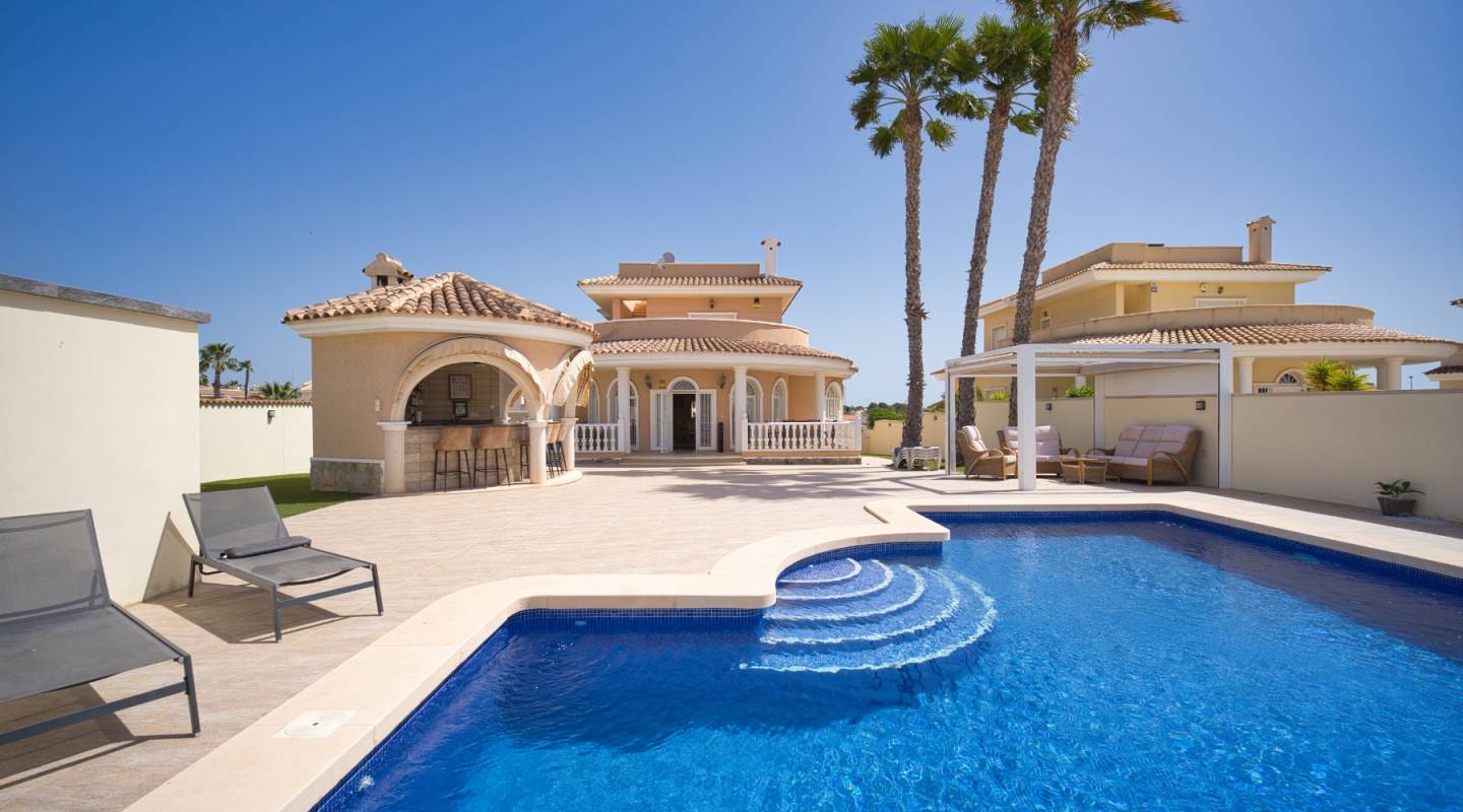 Resale - Villa  - Ciudad Quesada