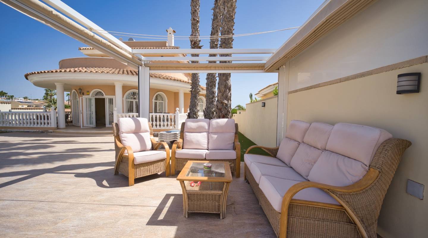 Resale - Villa  - Ciudad Quesada