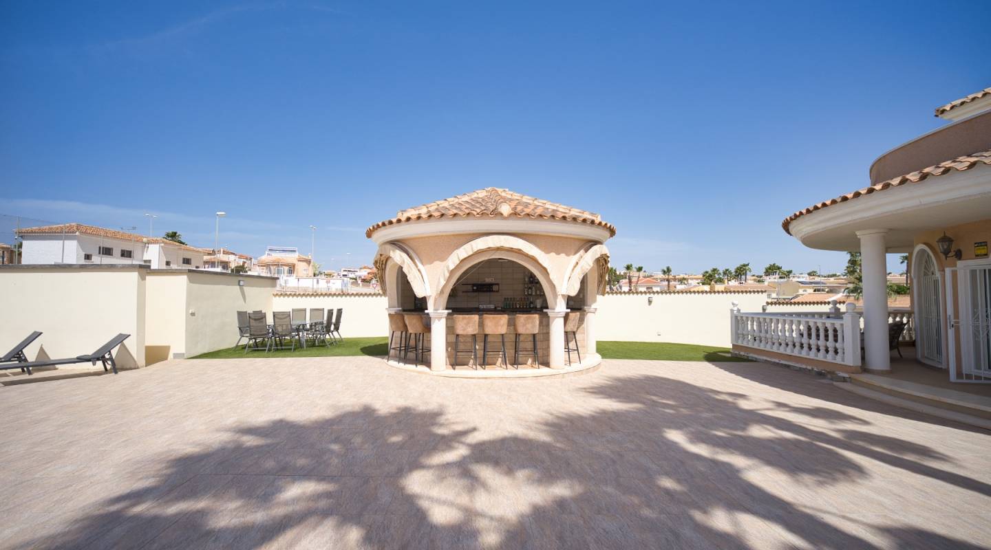 Resale - Villa  - Ciudad Quesada