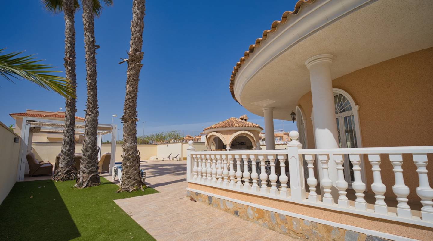 Resale - Villa  - Ciudad Quesada