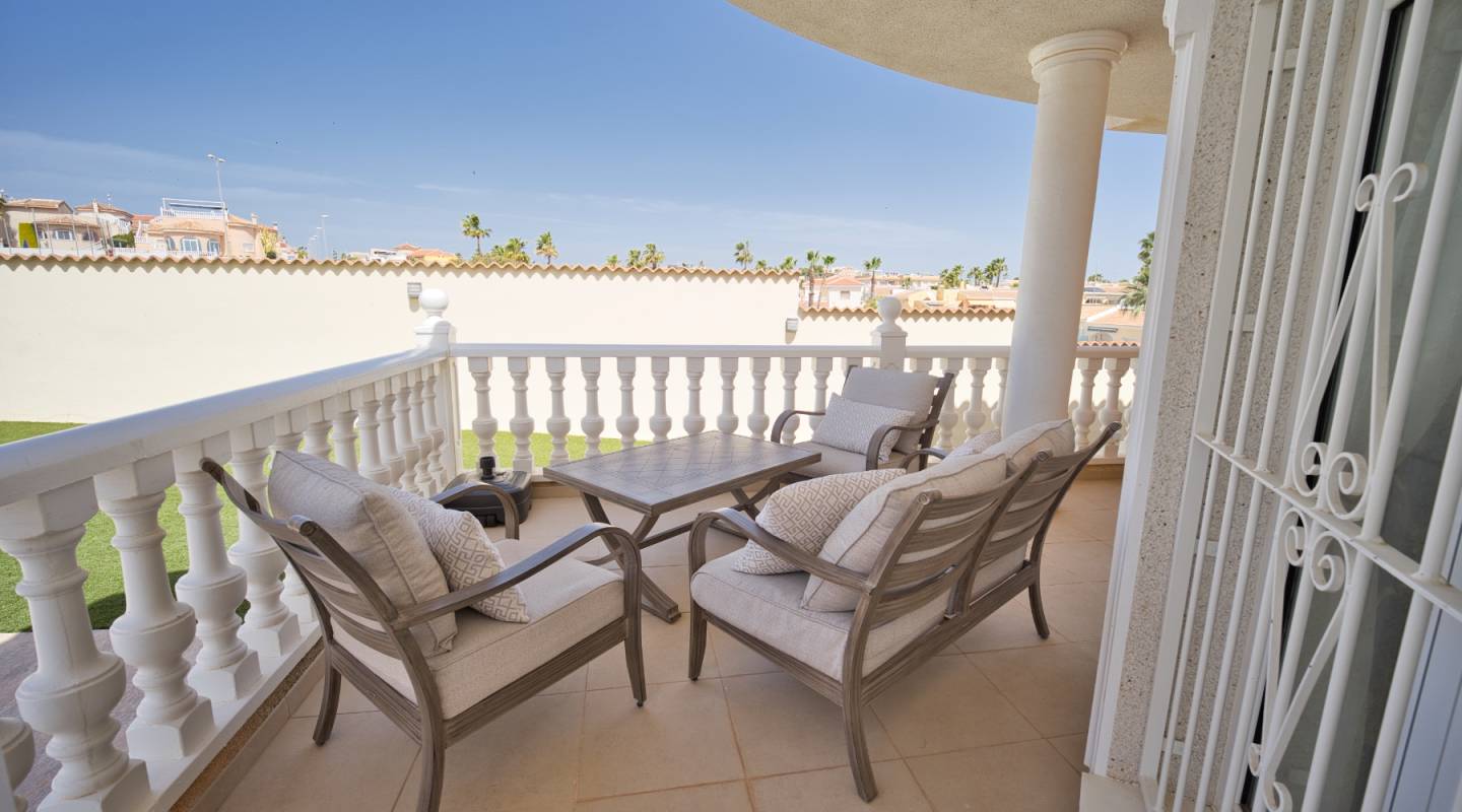 Resale - Villa  - Ciudad Quesada