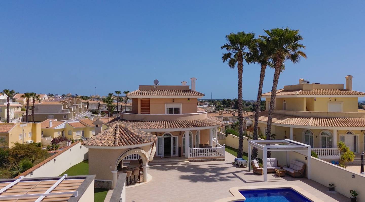 Resale - Villa  - Ciudad Quesada