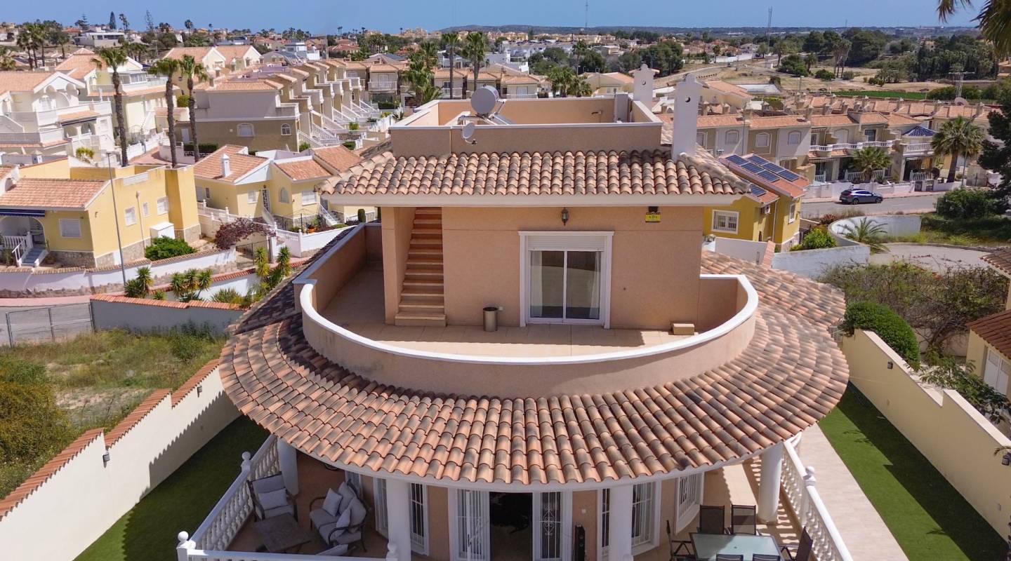 Resale - Villa  - Ciudad Quesada