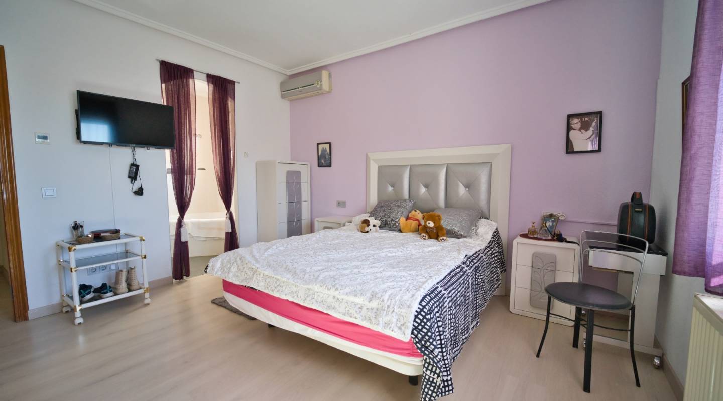 Återförsäljning - Villa - Ciudad Quesada