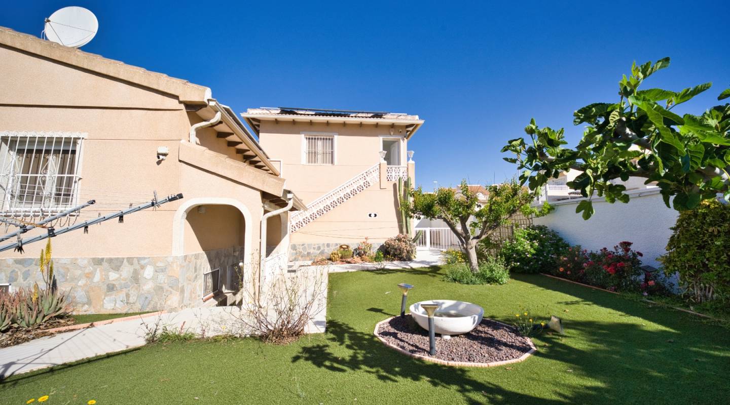 Återförsäljning - Villa - Ciudad Quesada