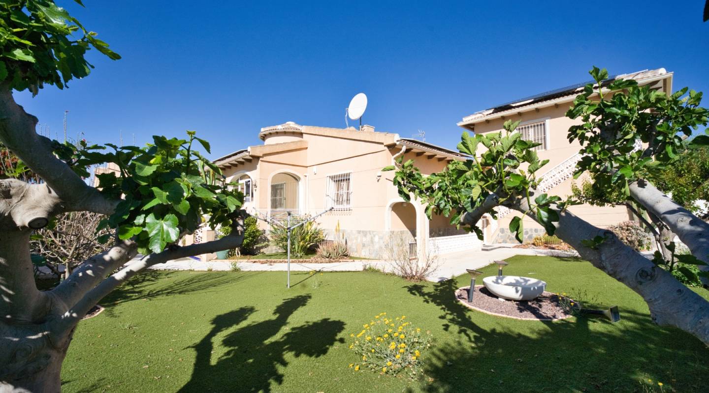 Återförsäljning - Villa - Ciudad Quesada