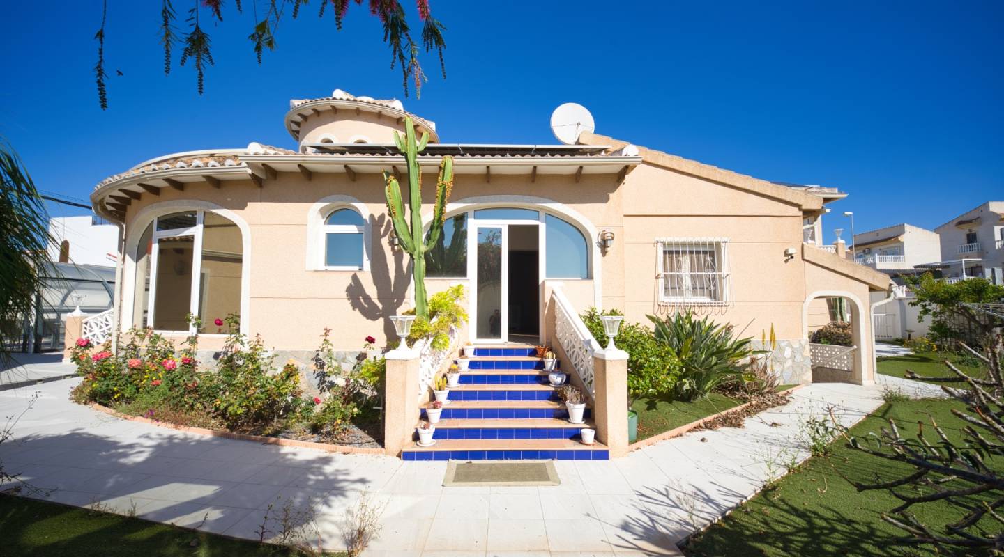 Återförsäljning - Villa - Ciudad Quesada