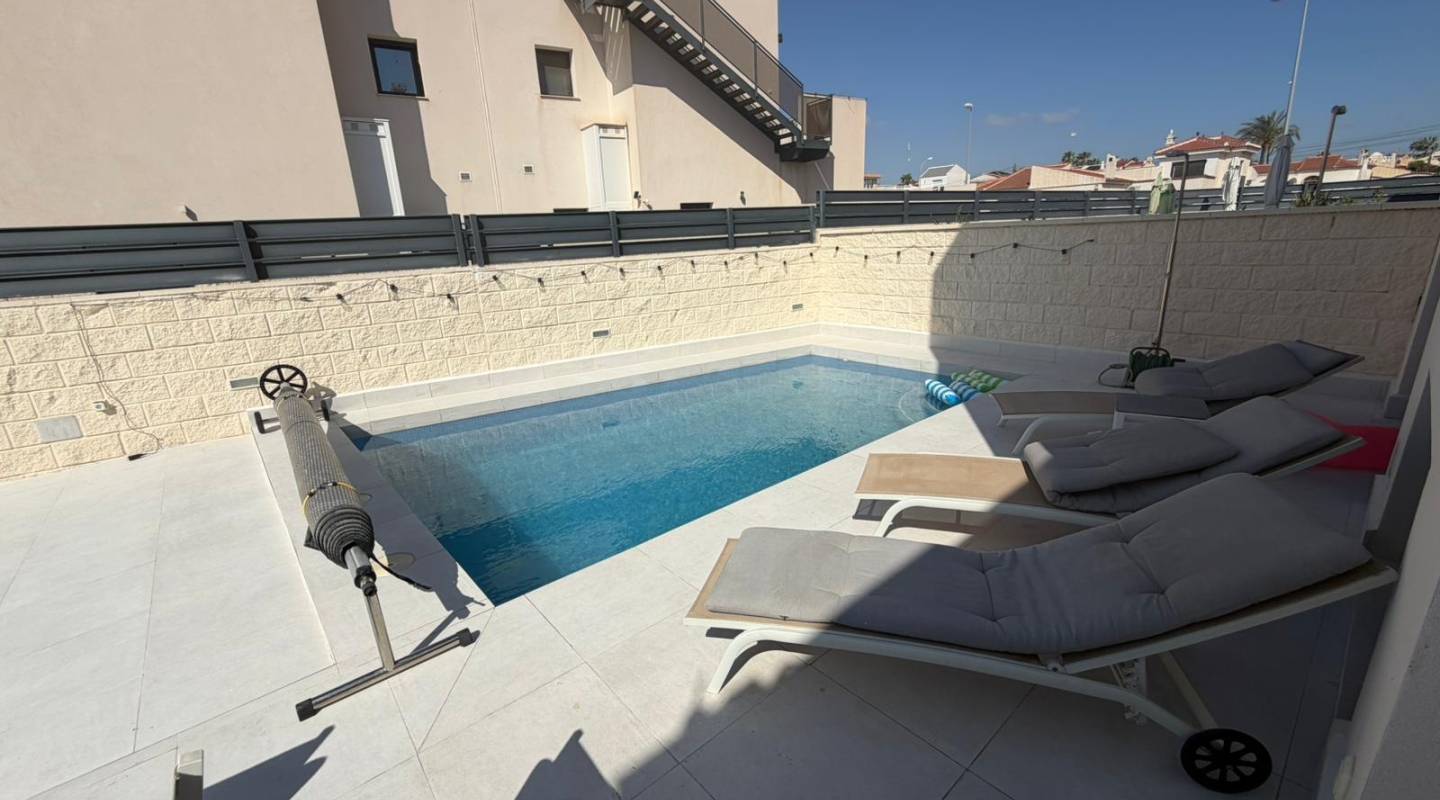 Återförsäljning - Semi Detached - Ciudad Quesada