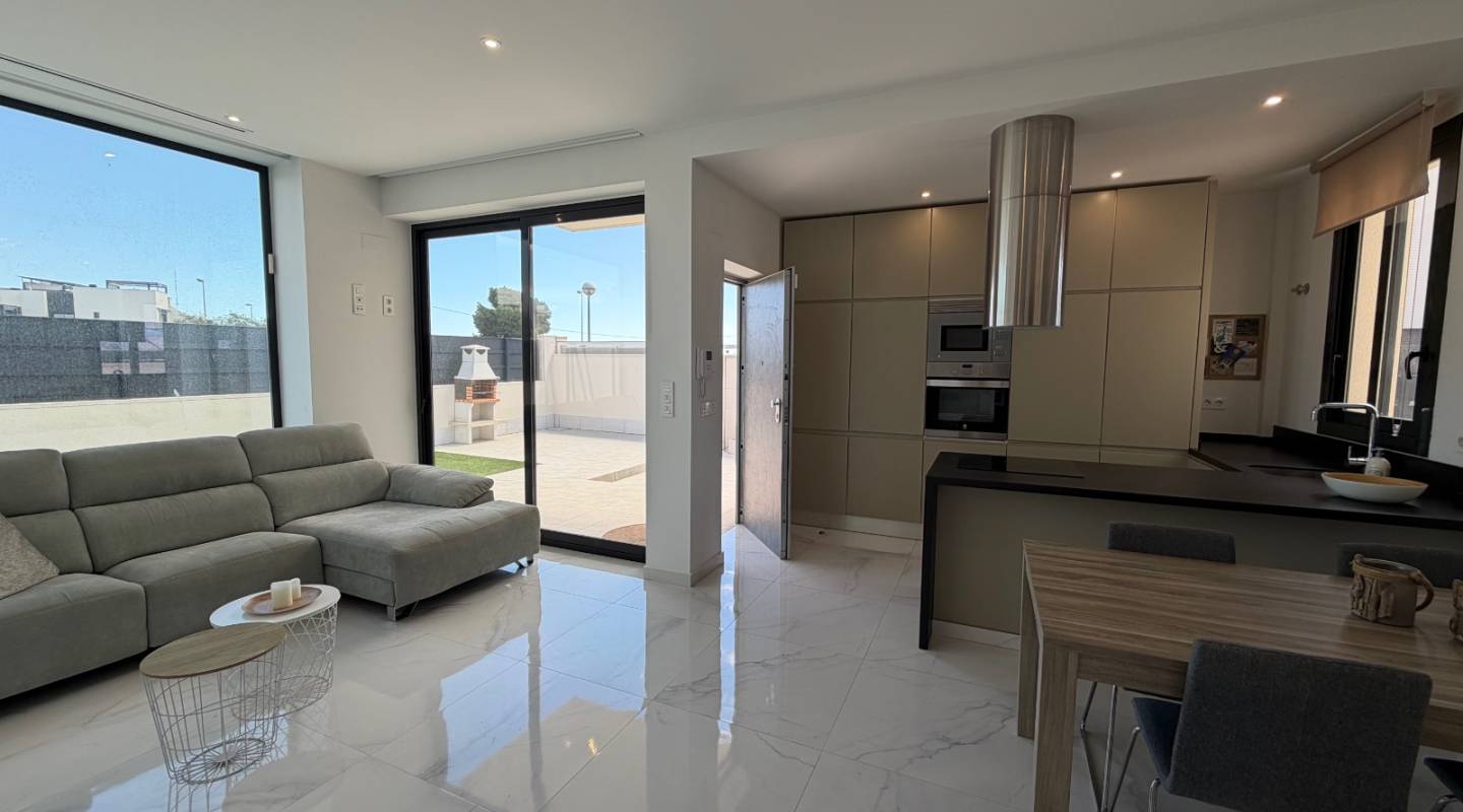 Venta - Chalet - Ciudad Quesada