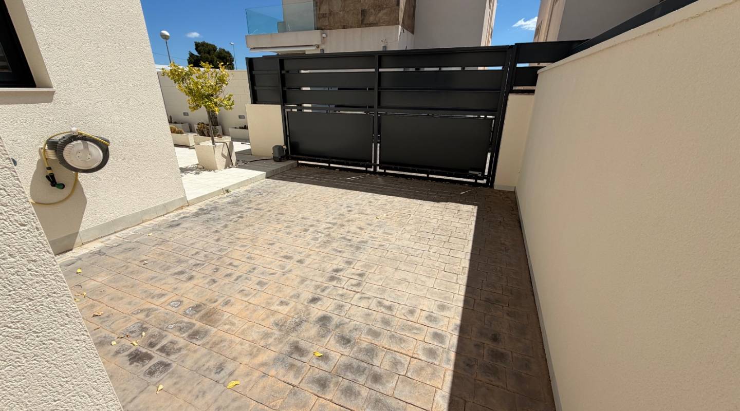 Venta - Chalet - Ciudad Quesada