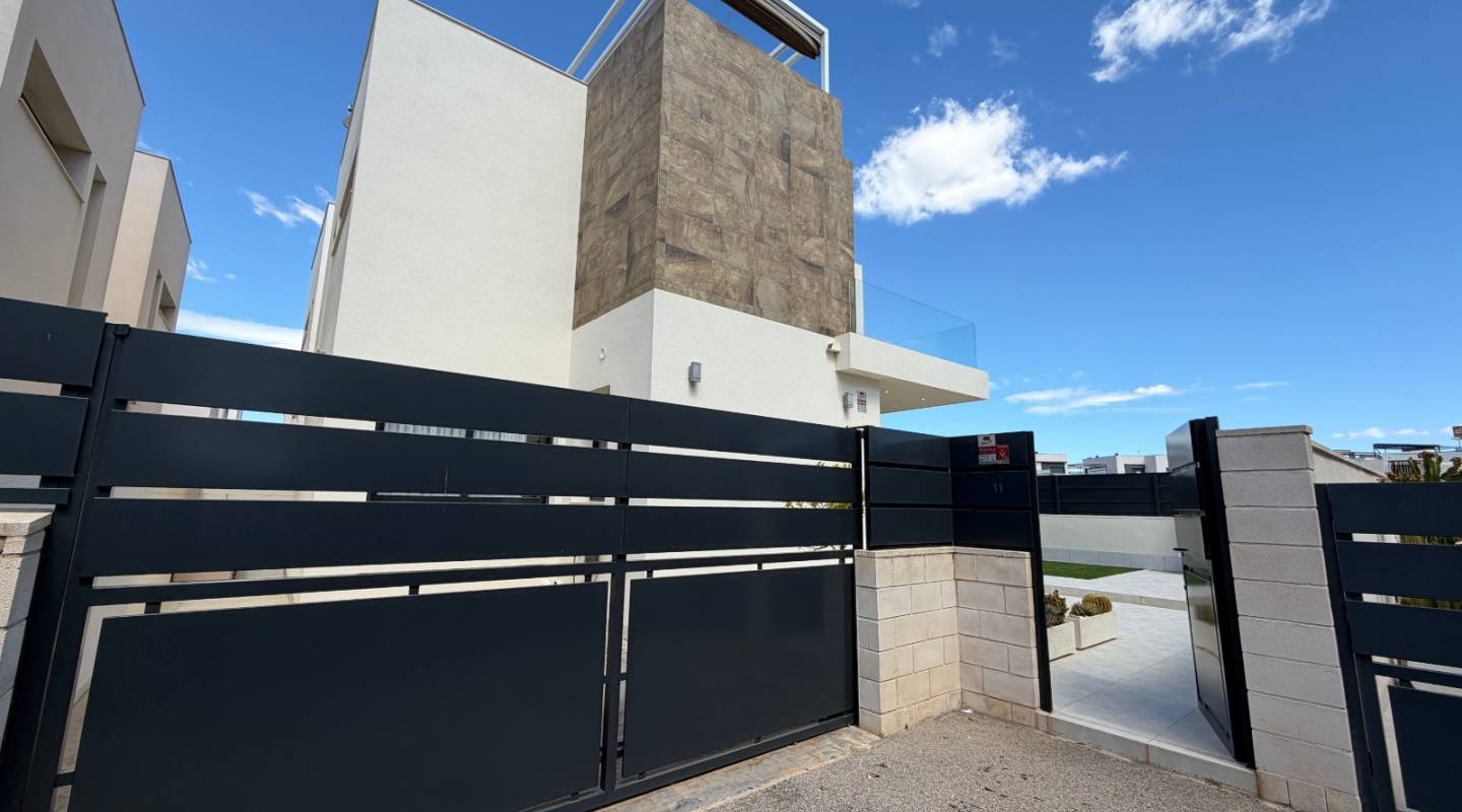 Venta - Chalet - Ciudad Quesada