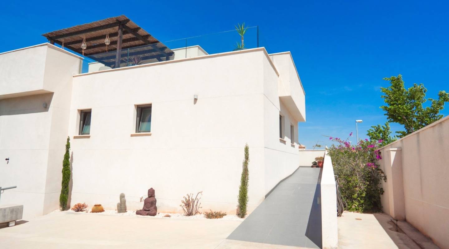 Resale - Villa  - Ciudad Quesada