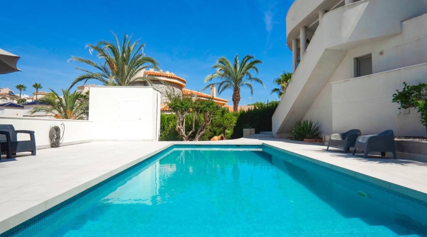 Resale - Villa  - Ciudad Quesada