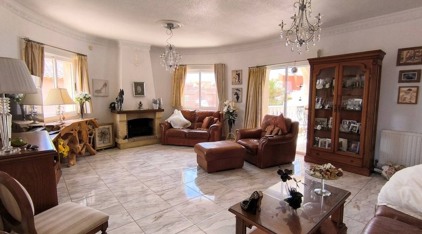 Återförsäljning - Villa - Ciudad Quesada