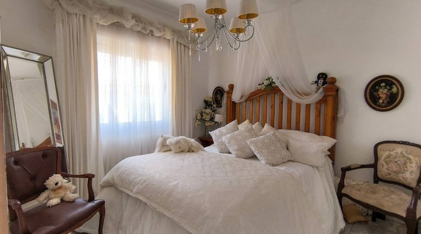 Återförsäljning - Villa - Ciudad Quesada