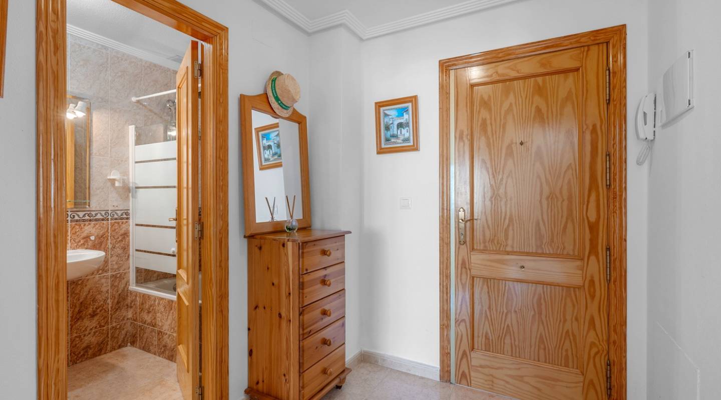 Resale - Apartment - Torrevieja - La Mata