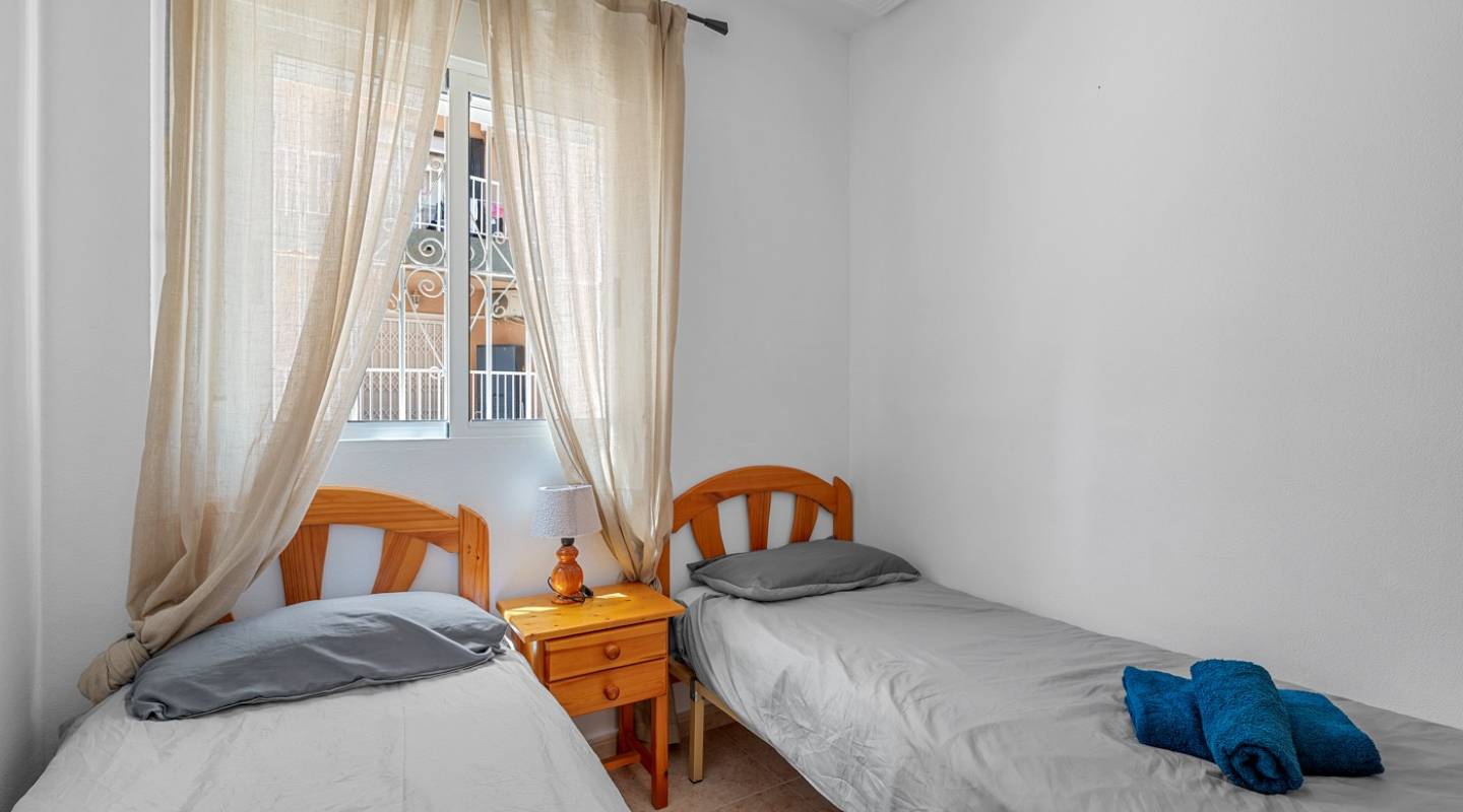 Resale - Apartment - Torrevieja - La Mata