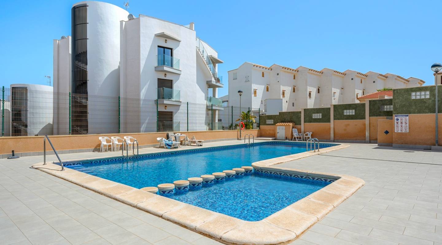 Resale - Apartment - Torrevieja - La Mata