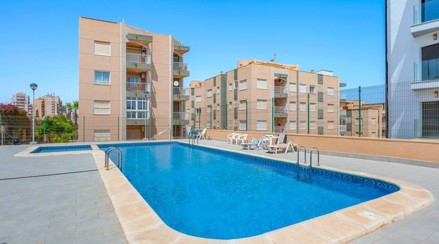 Resale - Apartment - Torrevieja - La Mata