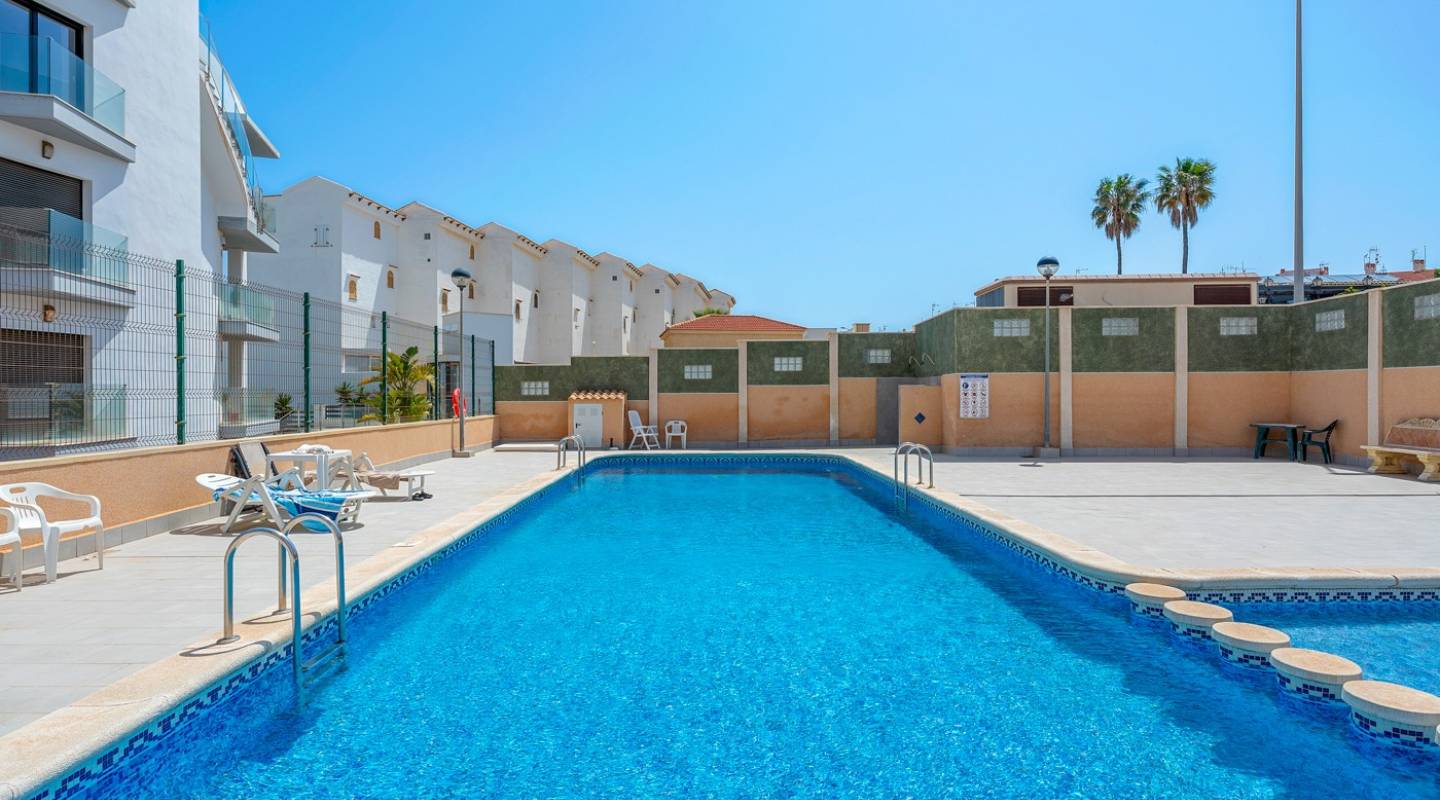 Resale - Apartment - Torrevieja - La Mata