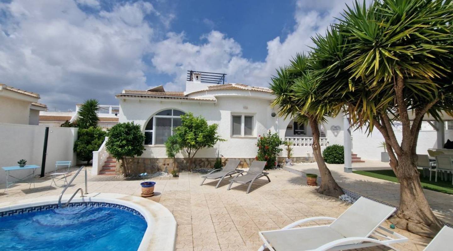 Resale - Villa  - Ciudad Quesada