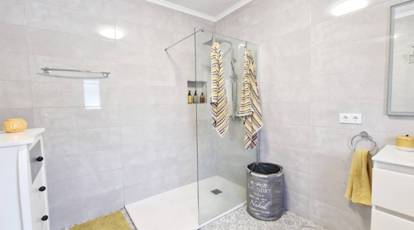 Resale - Villa  - Ciudad Quesada