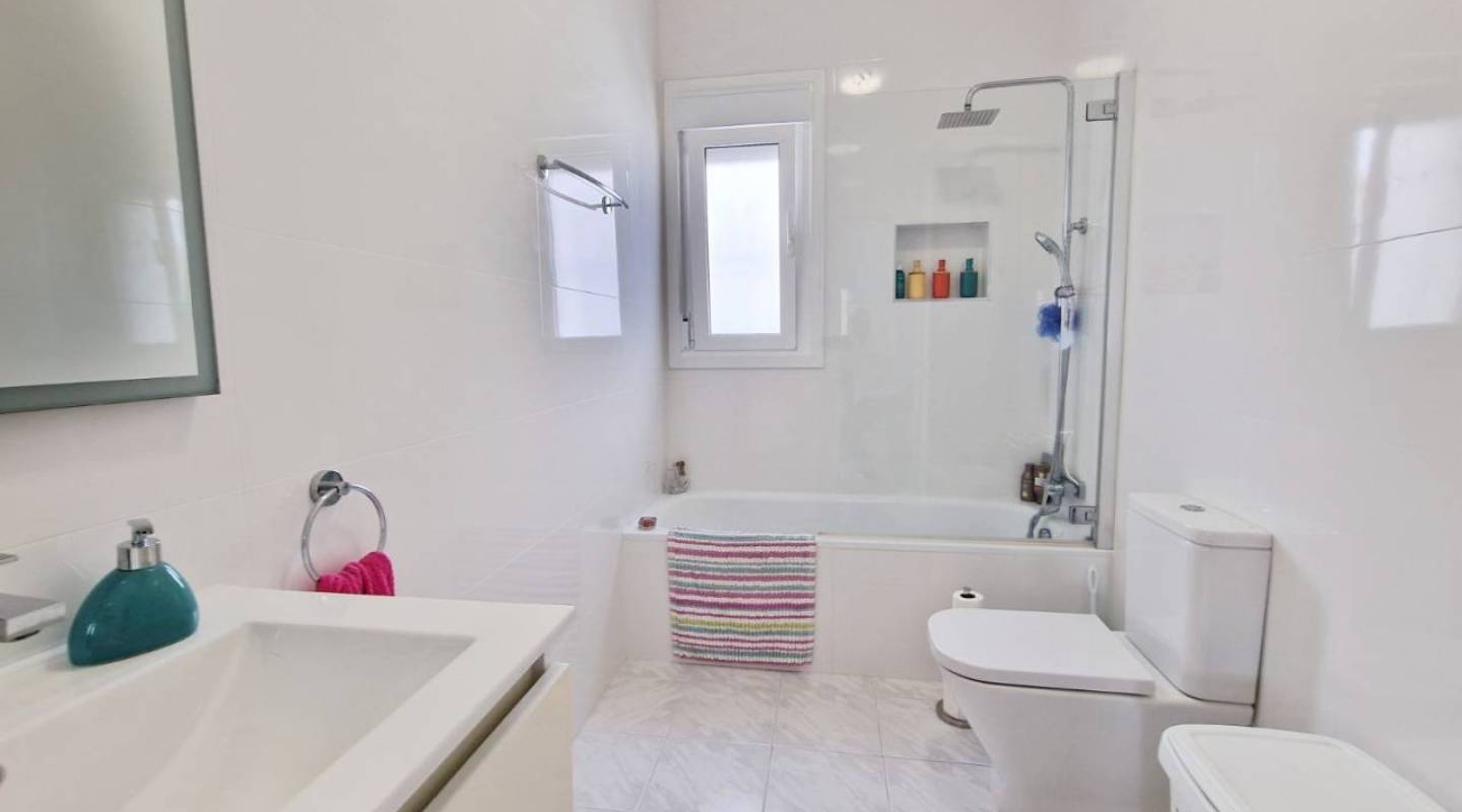 Resale - Villa  - Ciudad Quesada