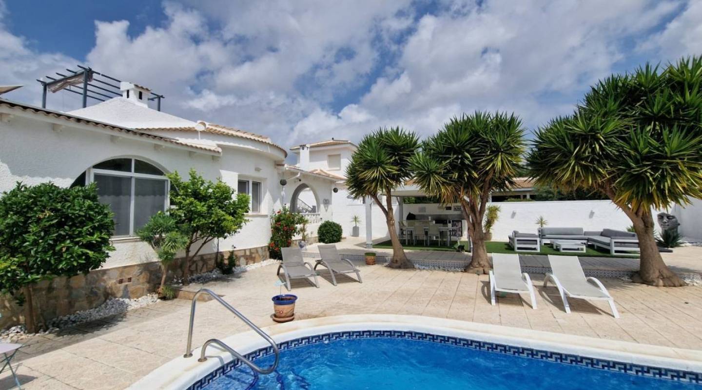 Resale - Villa  - Ciudad Quesada