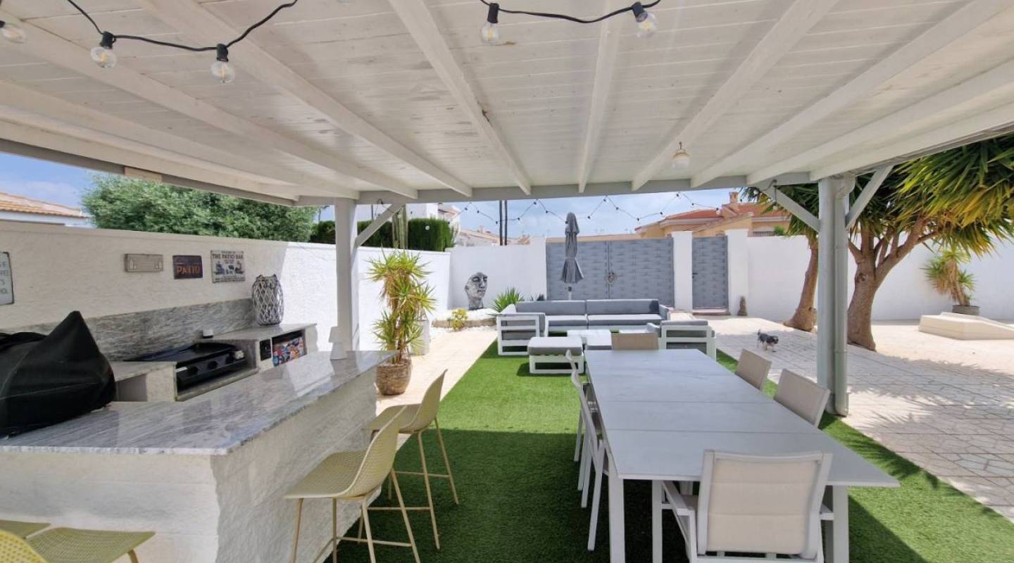 Resale - Villa  - Ciudad Quesada