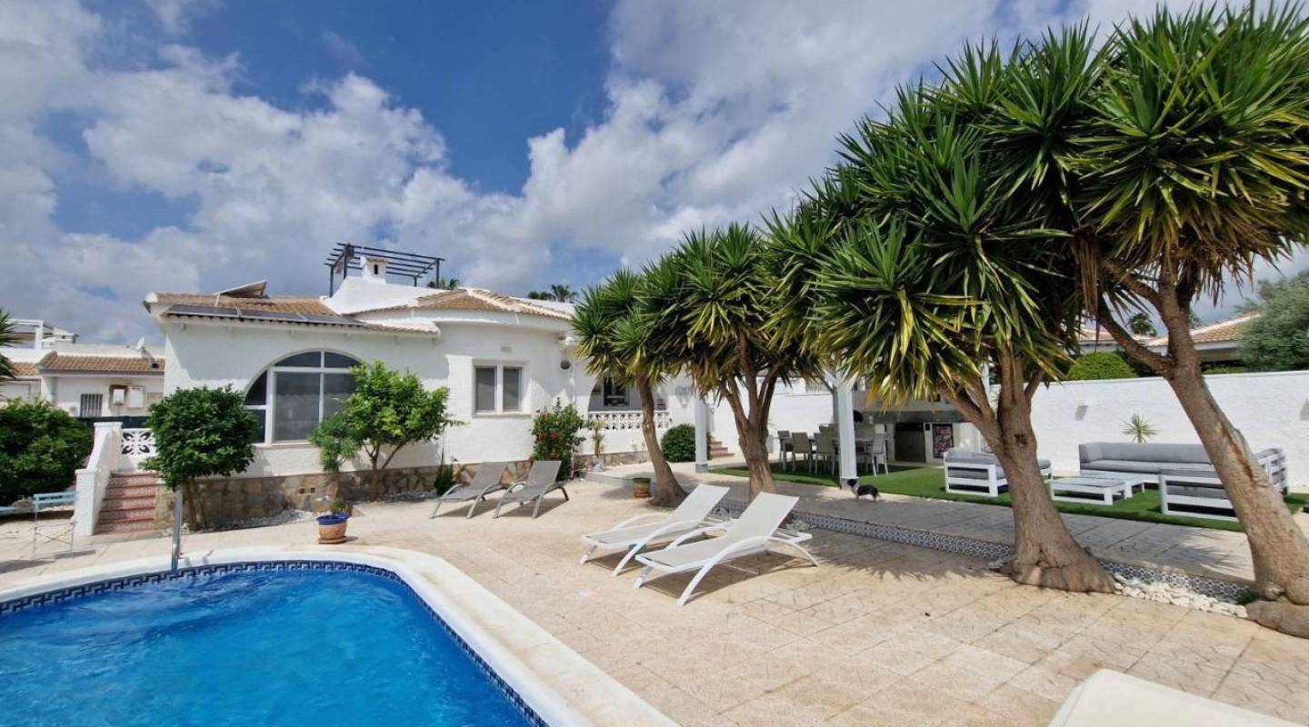 Resale - Villa  - Ciudad Quesada