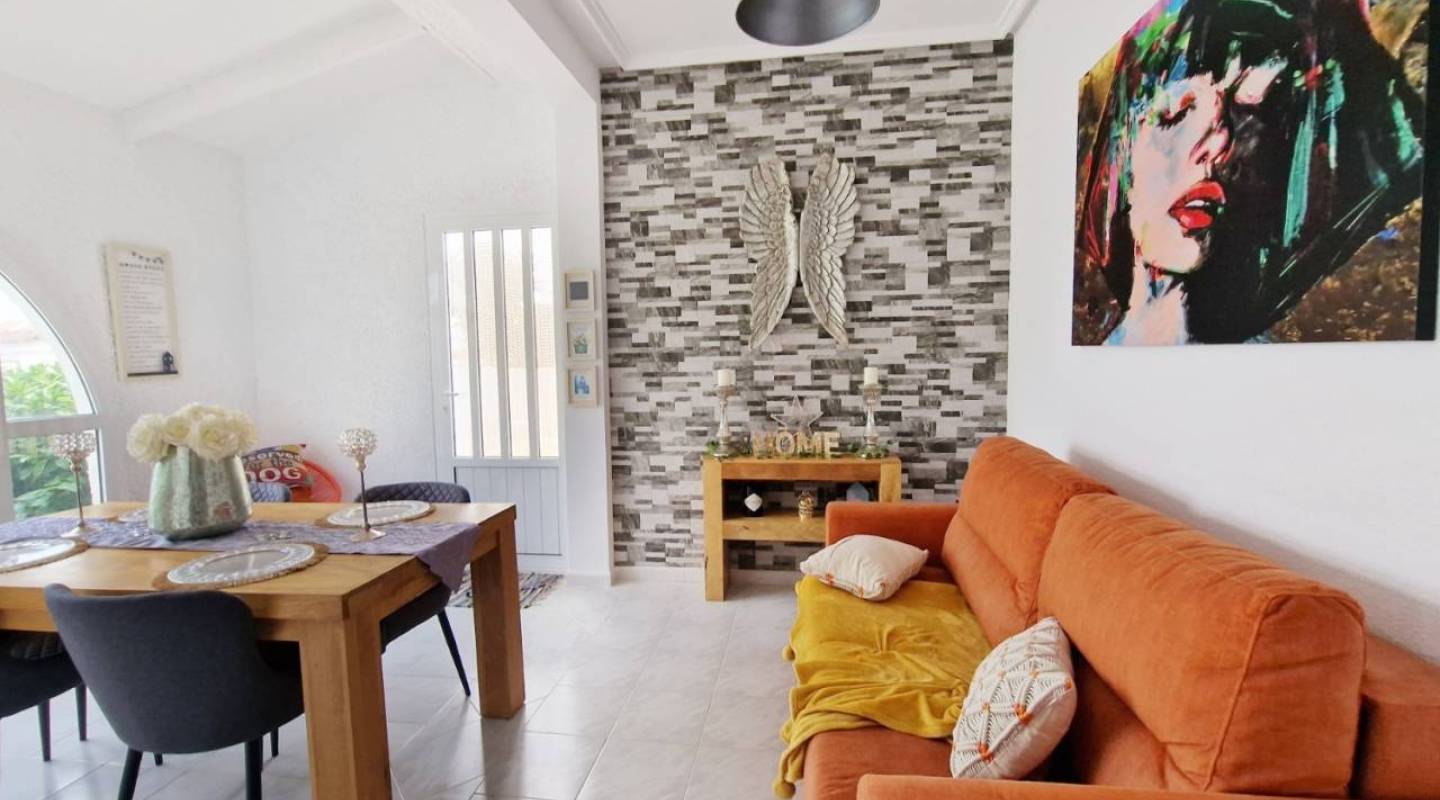 Resale - Villa  - Ciudad Quesada