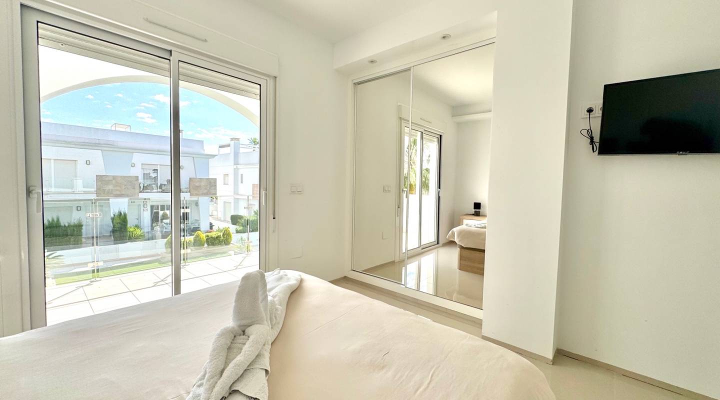 Venta - Semi Detached - Ciudad Quesada