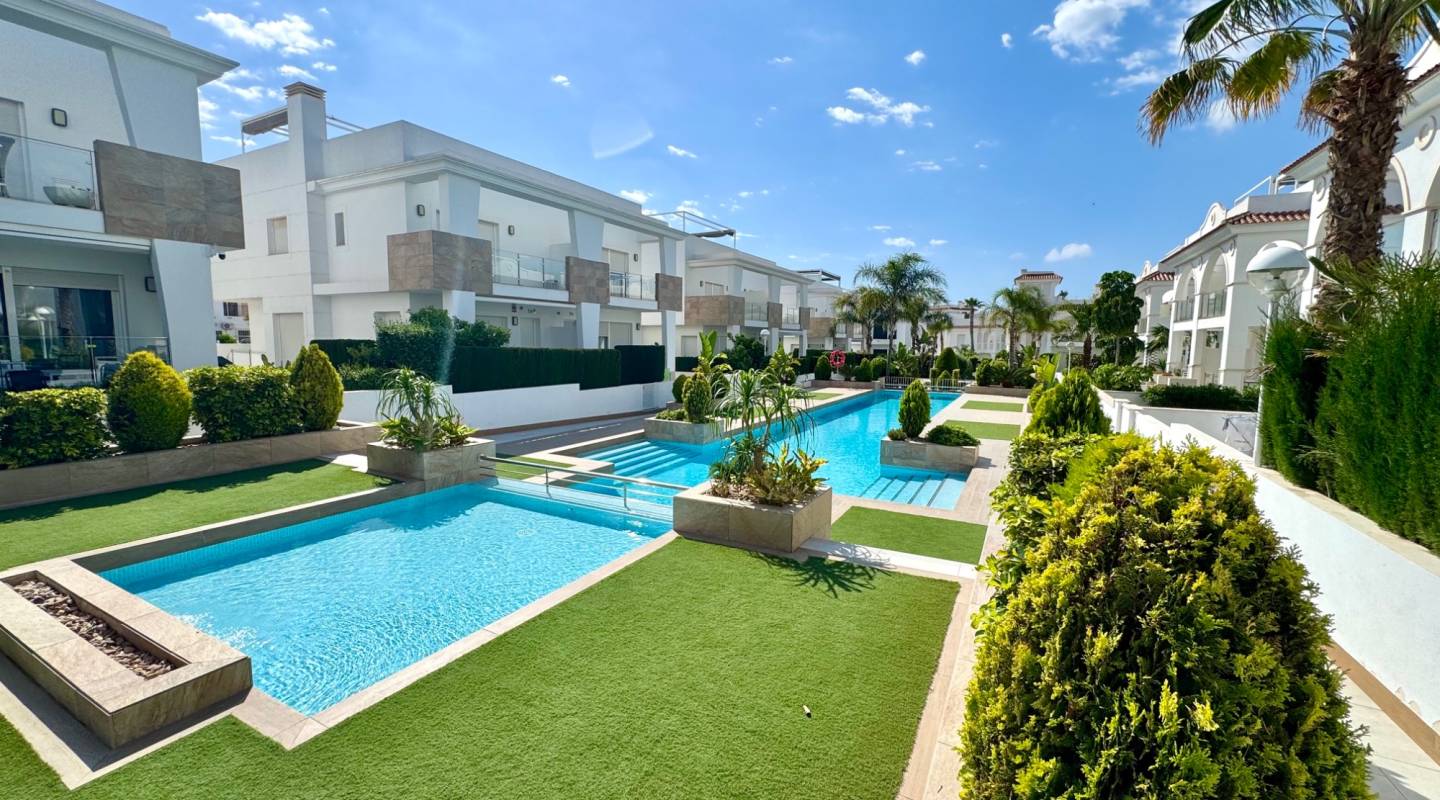 Venta - Semi Detached - Ciudad Quesada