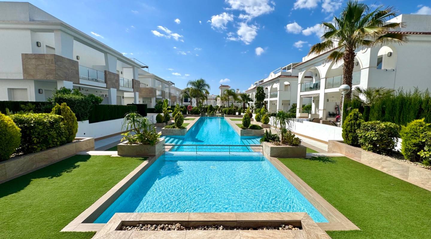 Venta - Semi Detached - Ciudad Quesada
